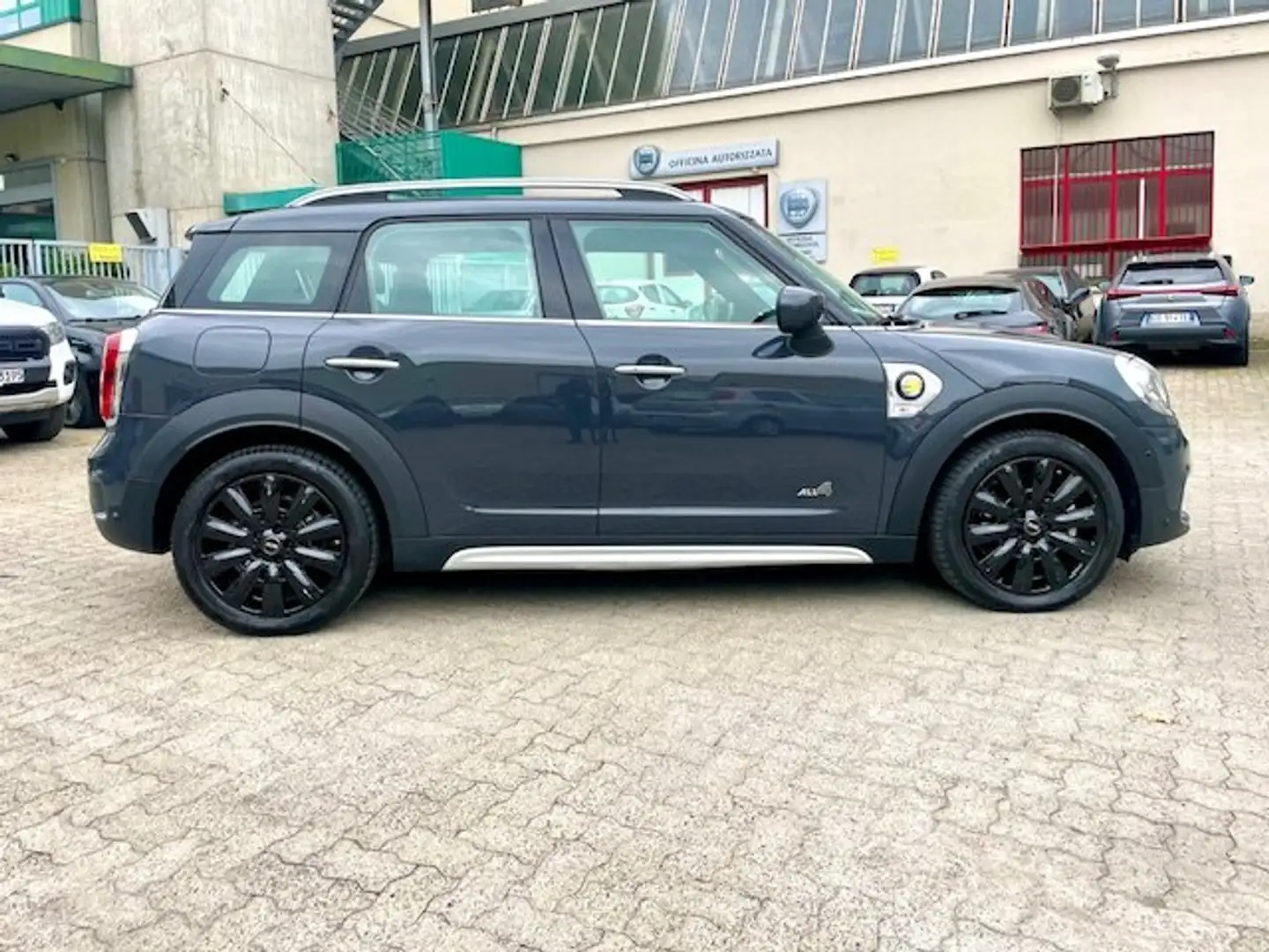 MINI Cooper SE Countryman Mini Countryman 1.5 Hype all4 Pelle totale Led Grigio - 2