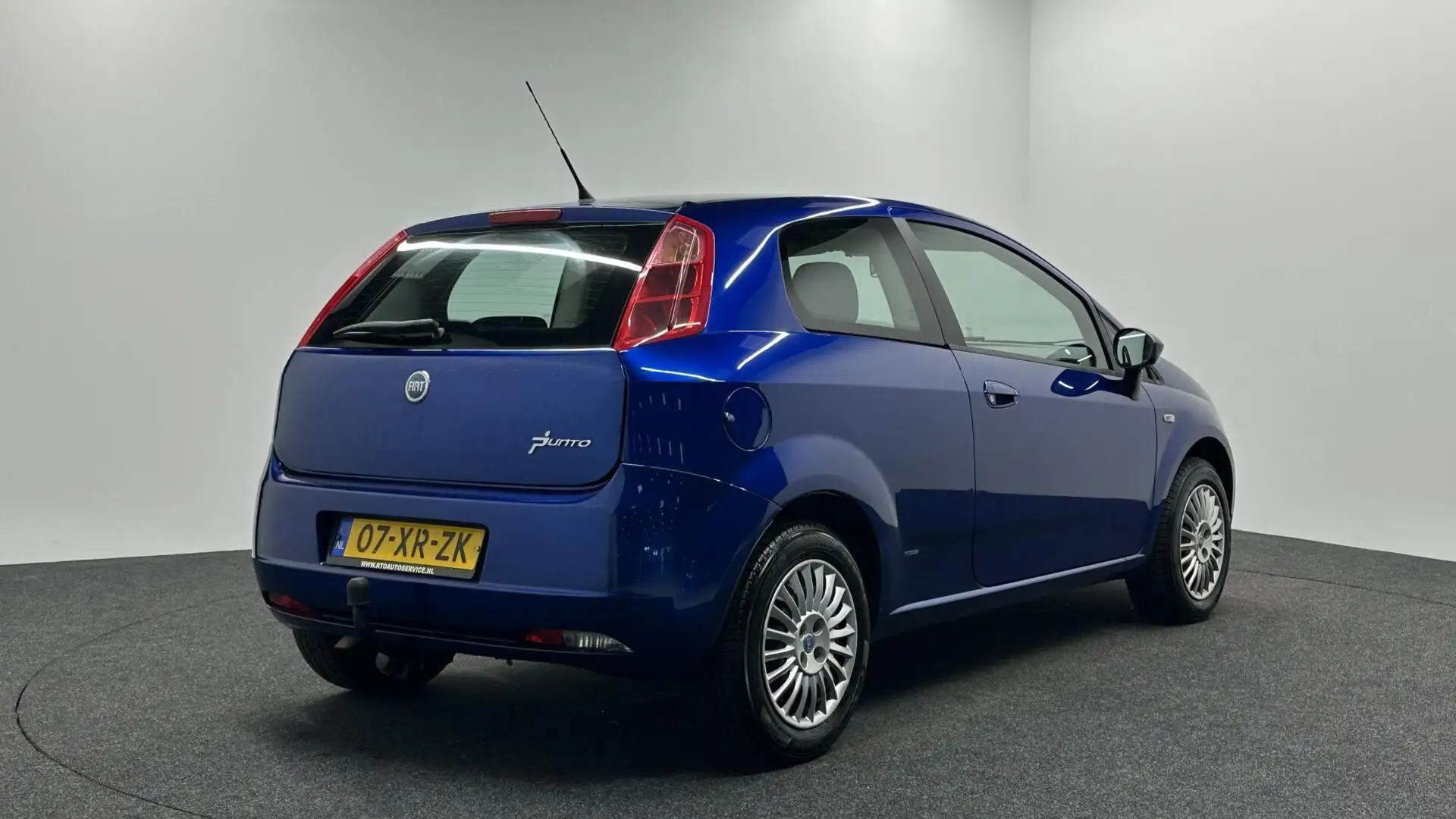 Fiat Grande Punto 1.4 Active Bleu - 2