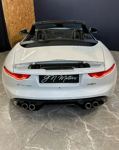 Jaguar F-Type view 8