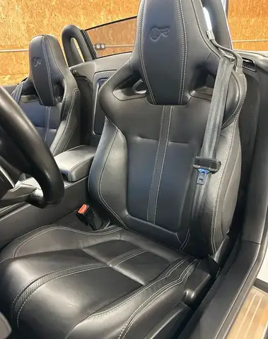 Jaguar F-Type view 11