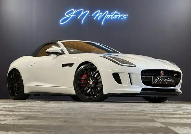 Jaguar F-Type view 9