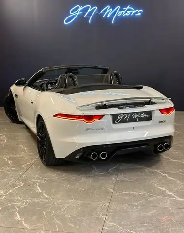 Jaguar F-Type view 6
