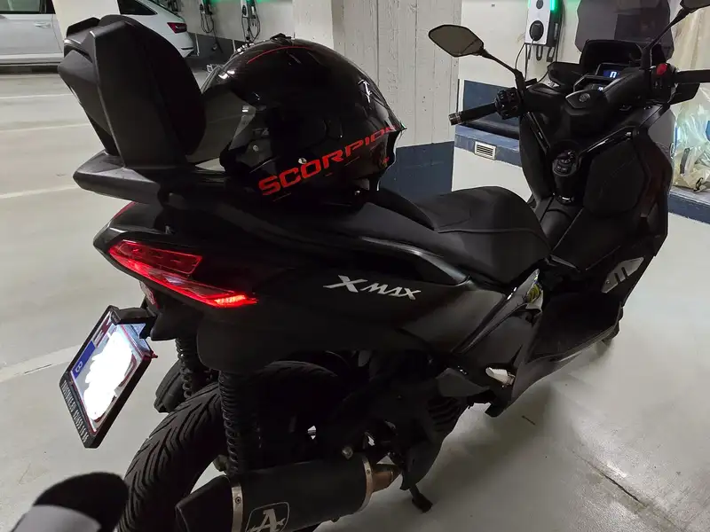 Yamaha X-Max 125