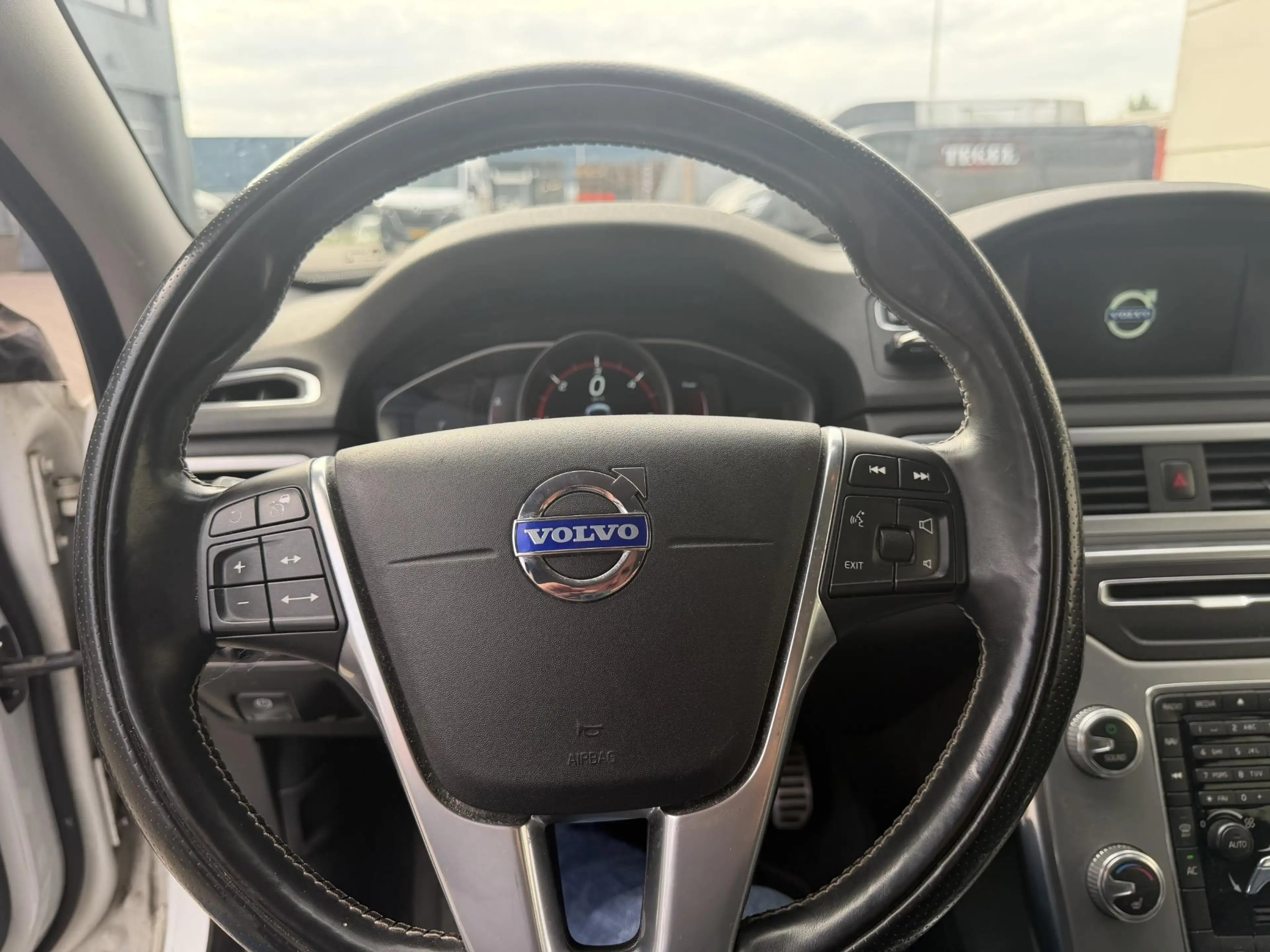 Volvo XC70 2.0 D4 FWD Summum LEER / TREKHAAK / CRUISE CONTROL — photo 13