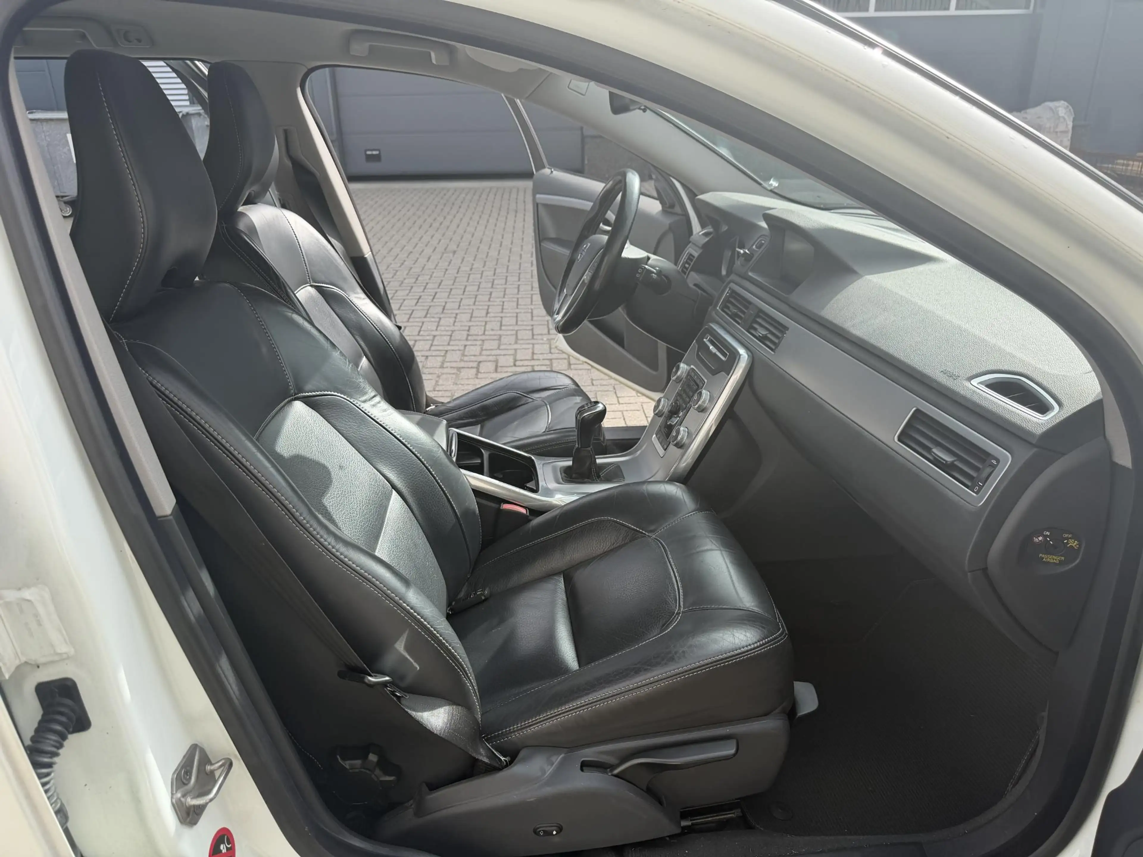 Volvo XC70 2.0 D4 FWD Summum LEER / TREKHAAK / CRUISE CONTROL — photo 10