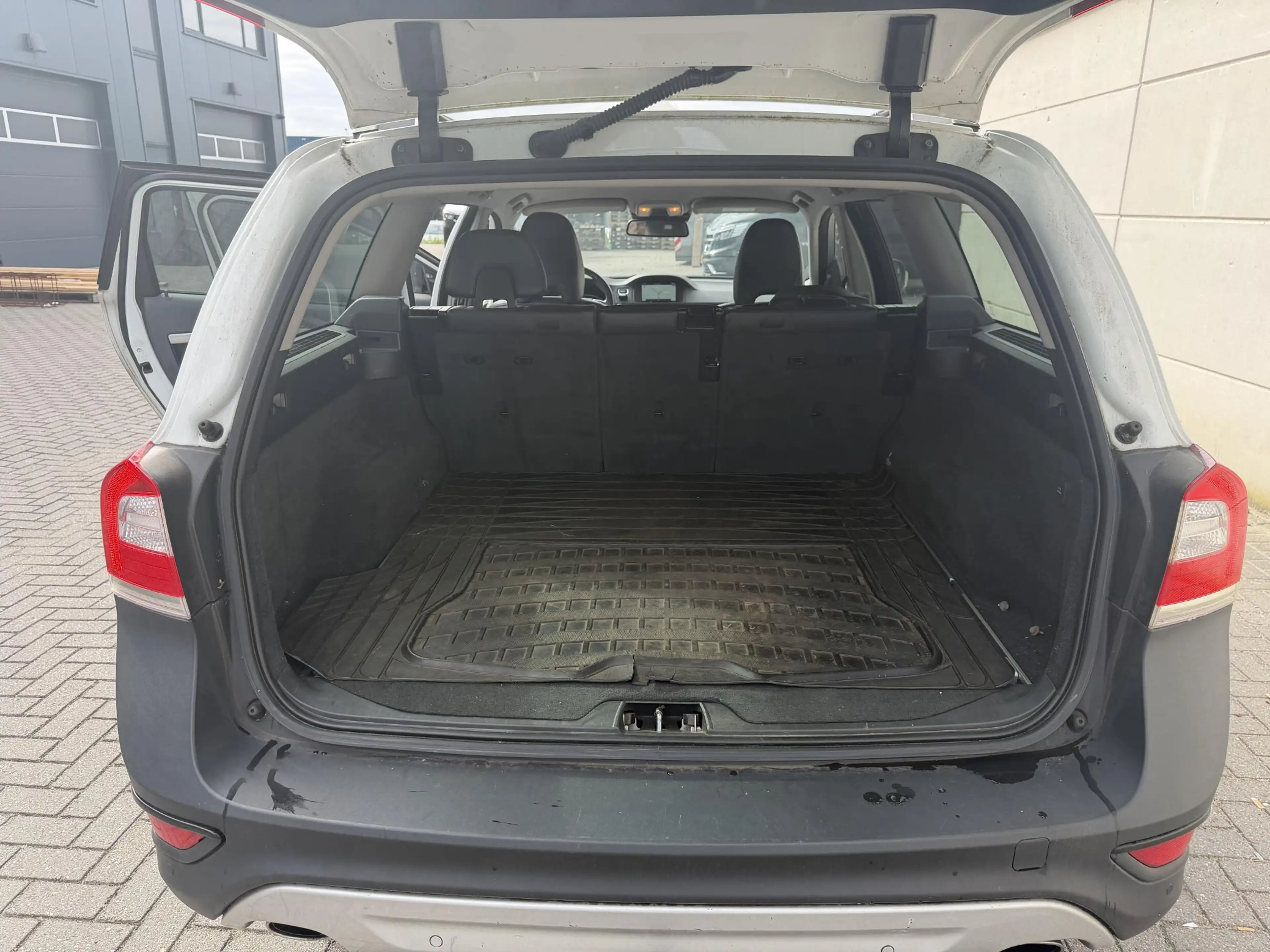 Volvo XC70 2.0 D4 FWD Summum LEER / TREKHAAK / CRUISE CONTROL — photo 9