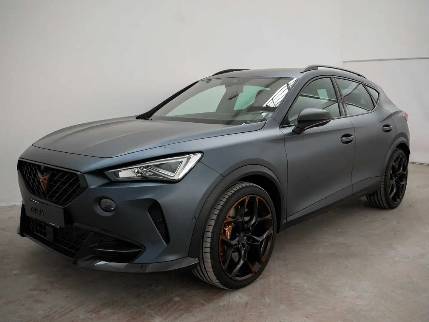 CUPRA Formentor VZ5 2.5 TSI 390cv DSG 4Drive Gris - 1