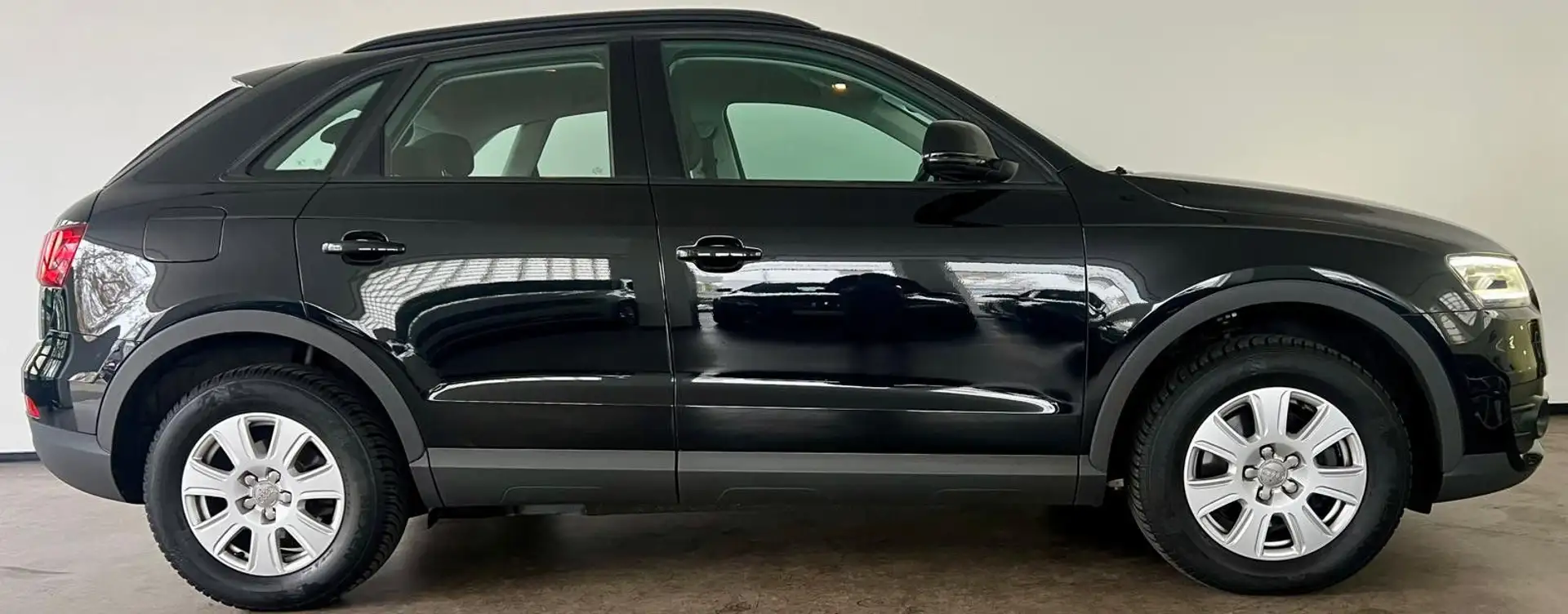 Audi Q3 2.0 TDI quattro Temp 2xPDC SHZ TÜV&SERV NEU Schwarz - 2