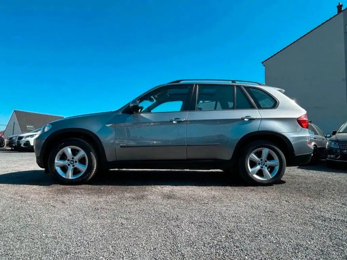 BMW X5 xDrive30d HUD + PANO + KEYLESS+RFK+AHK+MEMORY Grau - 2
