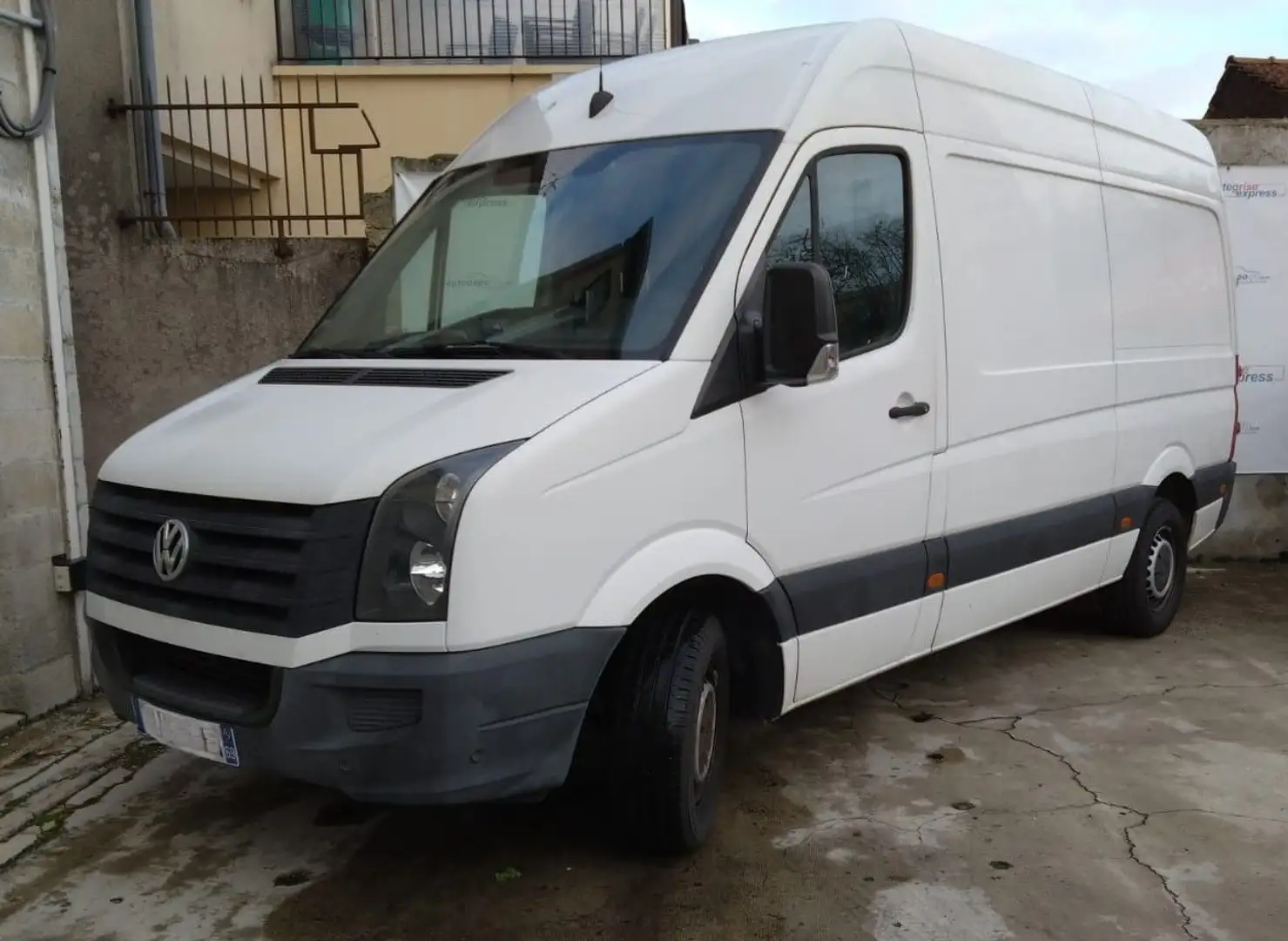 Volkswagen Crafter 35 L2H2 2.0 TDI 136CH BUSINESS LINE - 1