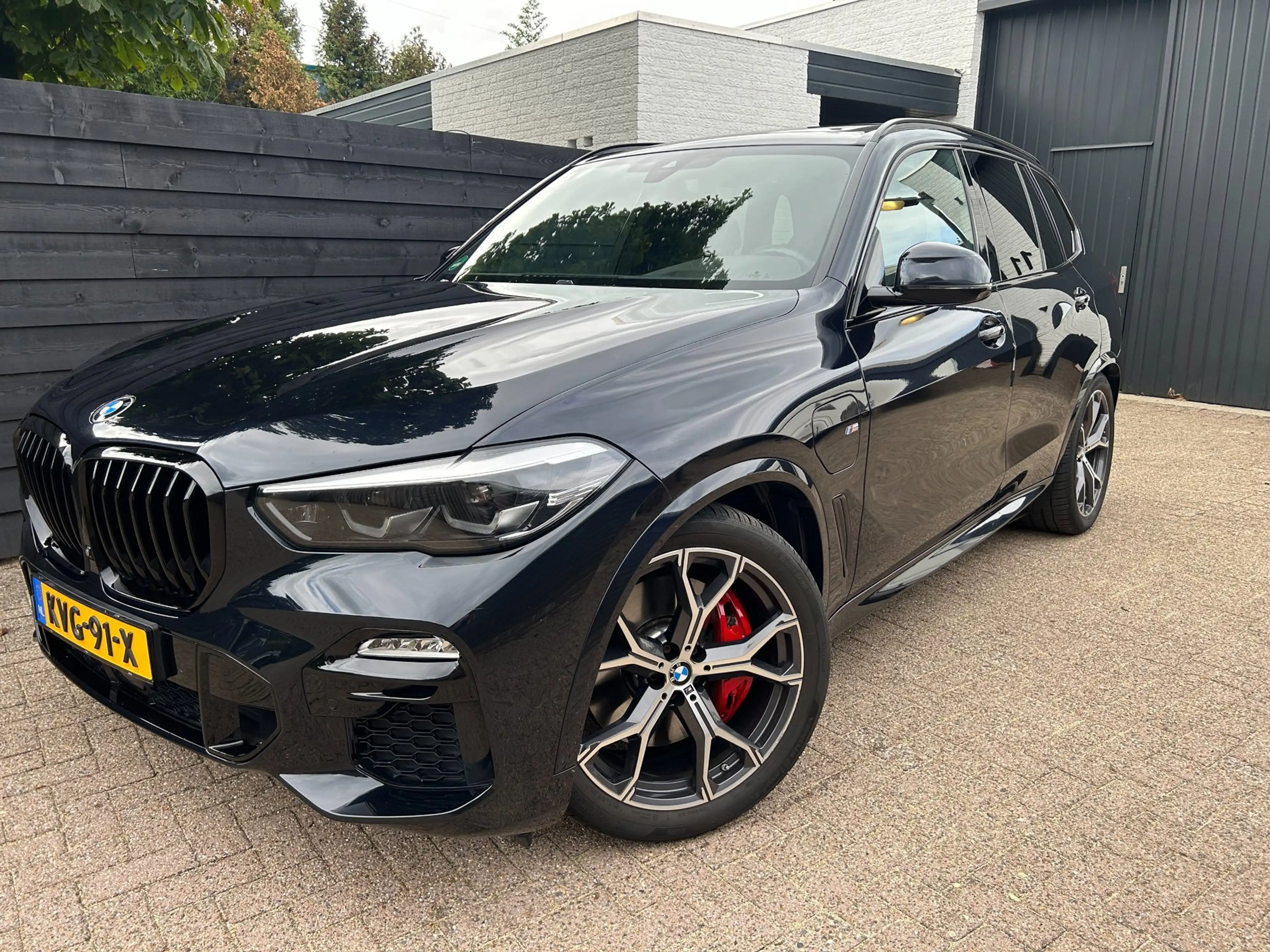 BMW X5 XDrive45e, M-sport, BTW, Skylounge, Massage, Softc