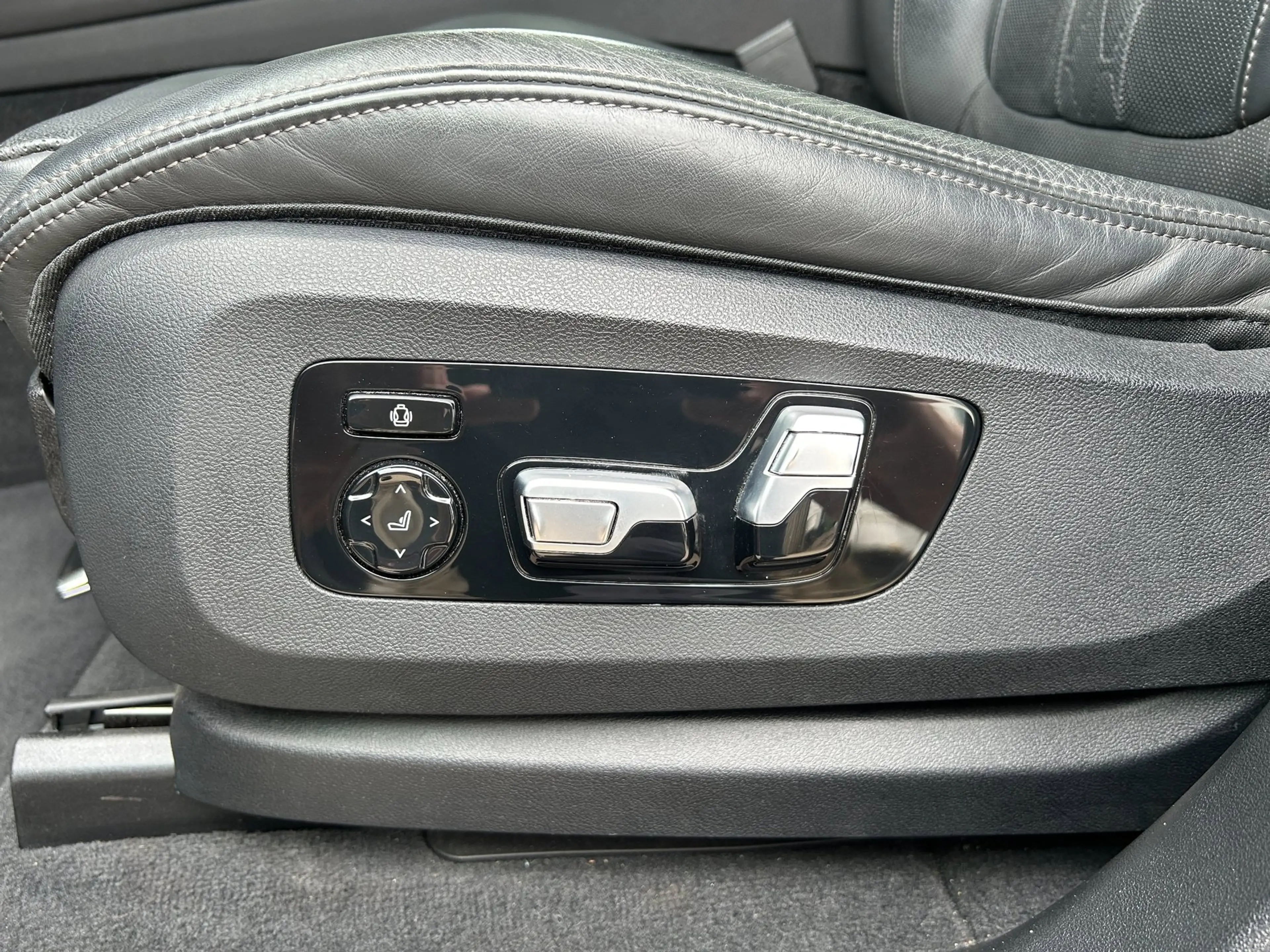 BMW X5 XDrive45e, M-sport, BTW, Skylounge, Massage, Softc — photo 38