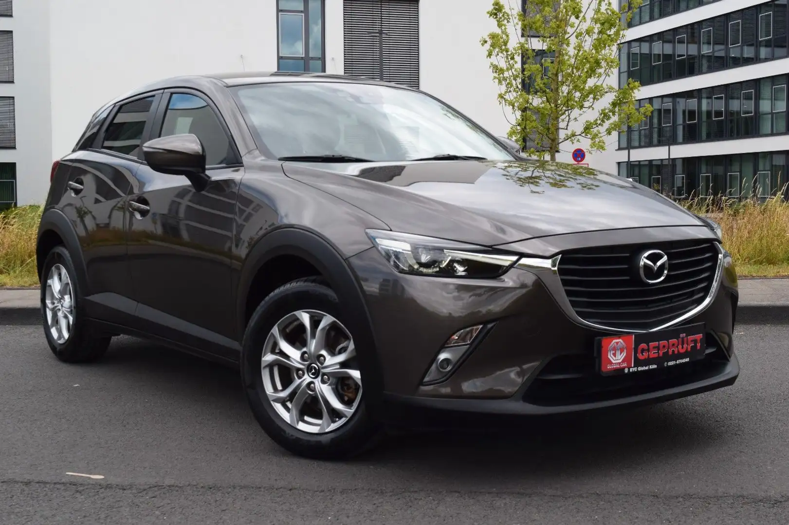 Mazda CX-3 Exclusive-Line Automatik,Navi,8-Fachbereift Gris - 2
