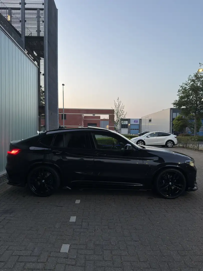 BMW X4 M 40 i High Executive Zwart - 1