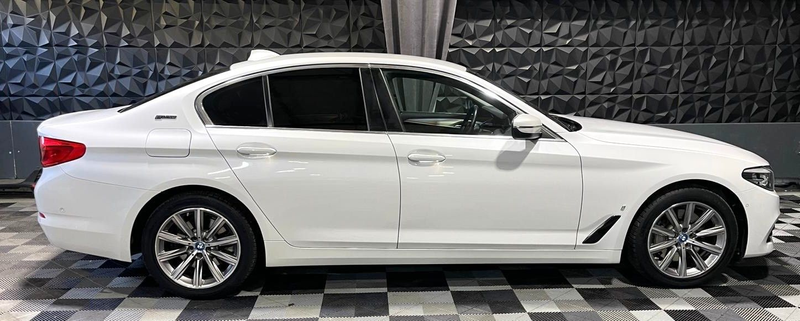BMW 530 5 Limousine 530 e Hybrid, Navi, Kamera,LED — photo 9