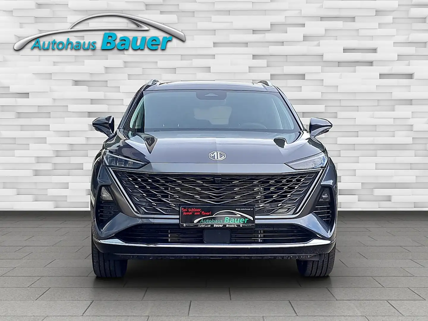 MG MGS9 1,5 PHEV Luxury Grau - 2