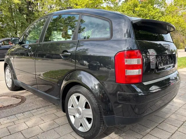 Audi A2 view 3