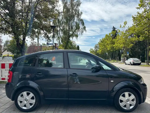 Audi A2 view 6