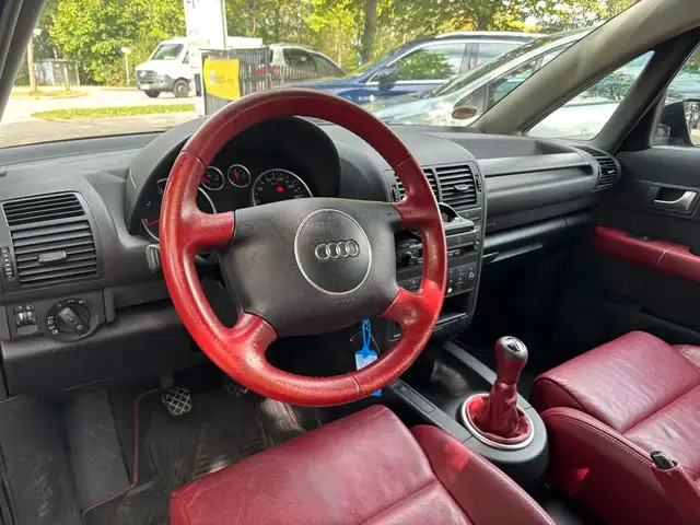 Audi A2 view 9