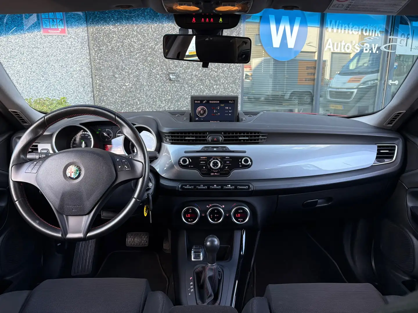 Alfa Romeo Giulietta 1.4 Turbo Distinctive Automaat Nap 2Eigenaren Rood - 2