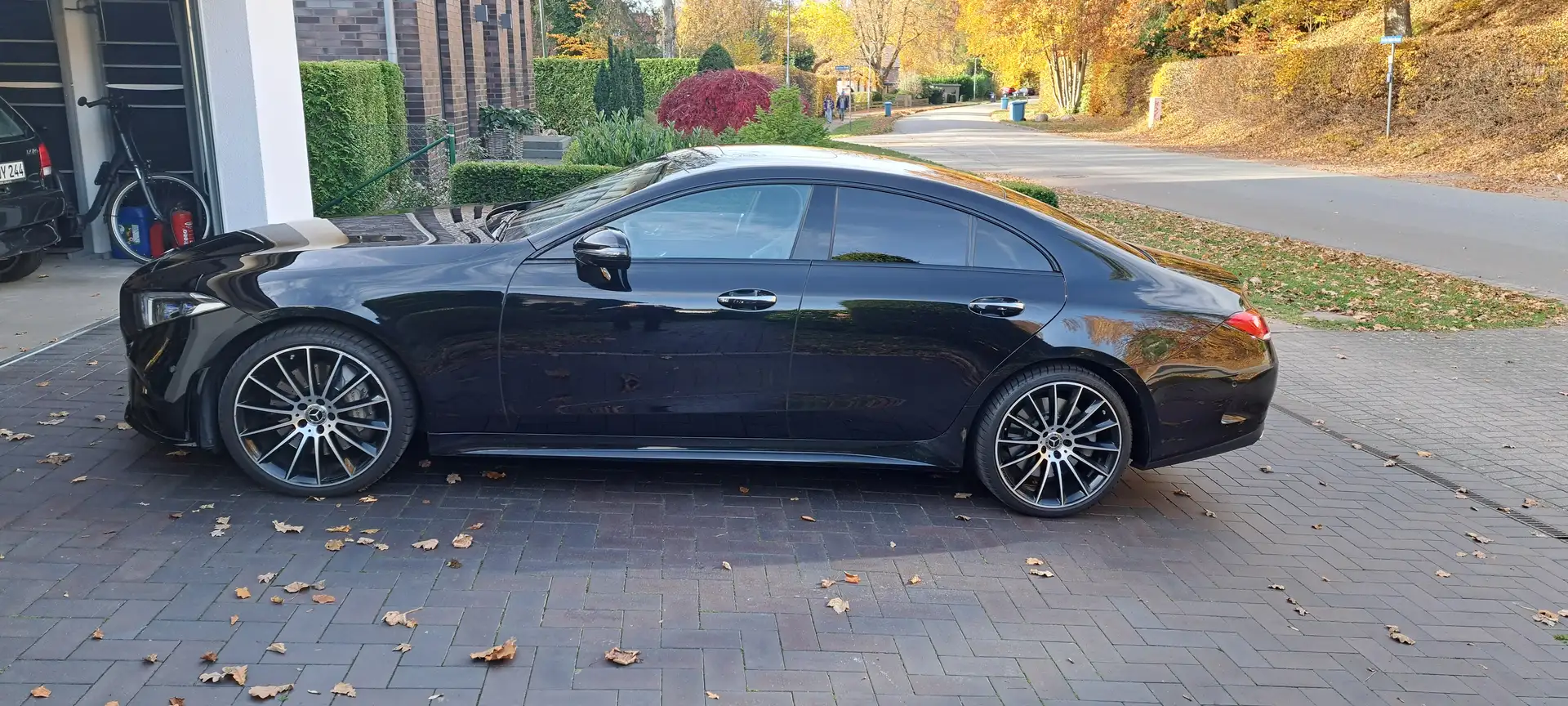 Mercedes-Benz CLS 450 CLS 450 4Matic 9G-TRONIC AMG Line Negru - 1