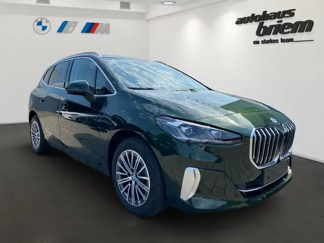 BMW 2 Series view 2