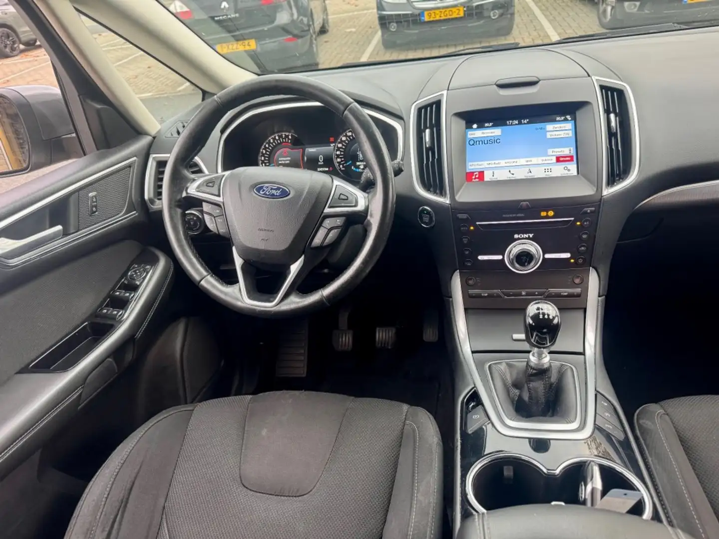 Ford S-Max 1.5 Titanium 7p. Rijdt goed veel opties NAP APK 4- Grau - 2