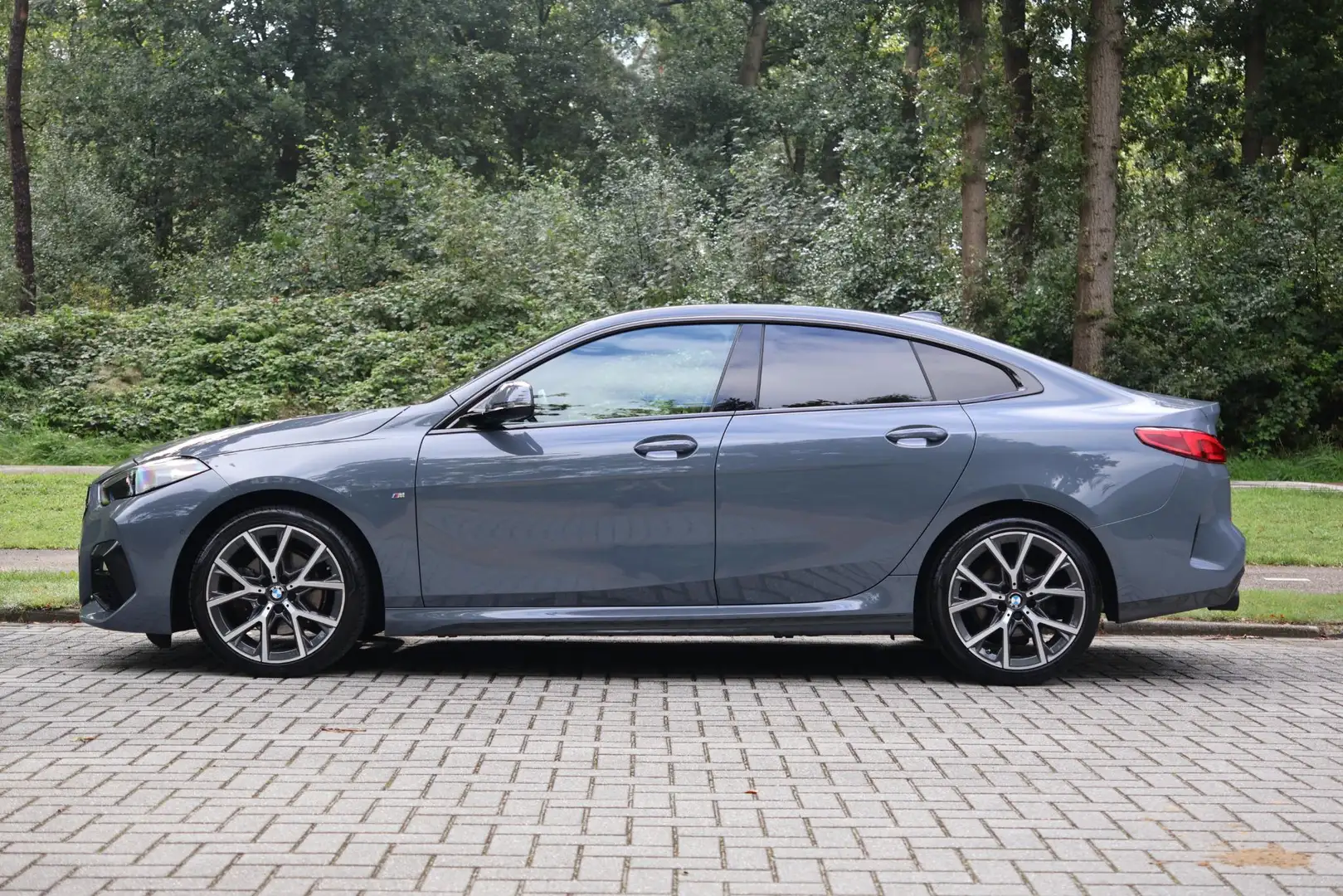 BMW 218 218i Gran Coupé High Executive M-Sportpakket, Afne Grau - 2