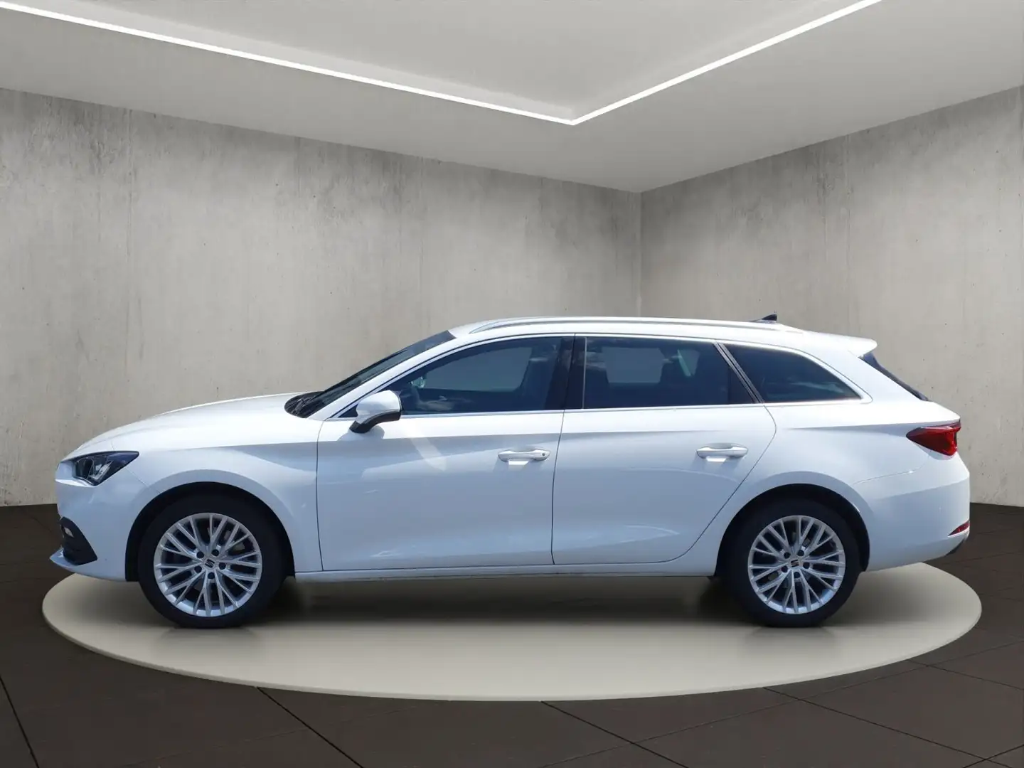 SEAT Leon Sportstourer 2.0 TDI Xcellence Allwetterrei Weiß - 2