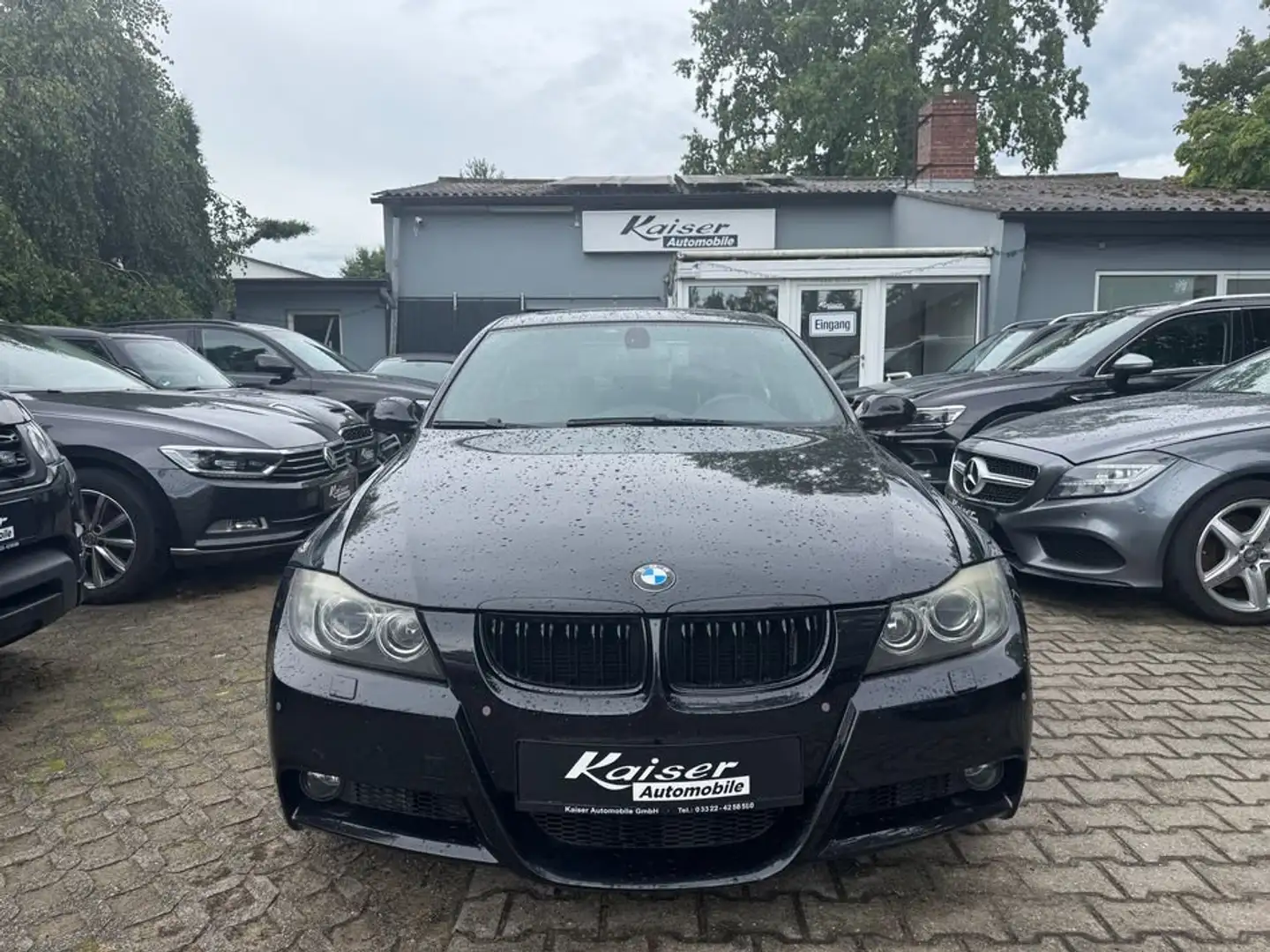BMW 330 i M Paket-nur 158Tkm-Autom.-Leder-Navi-el.Sitze Negro - 2