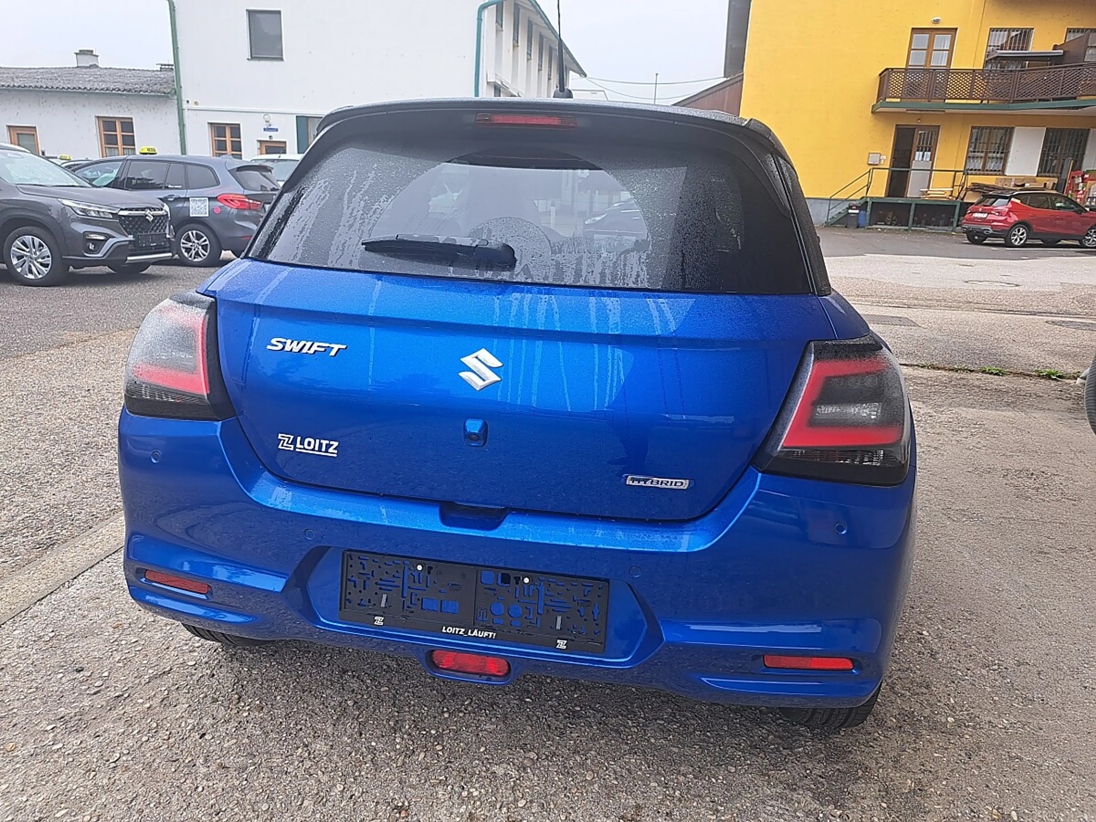 Suzuki Swift 1,2 Hybrid Allgrip Shine — photo 6