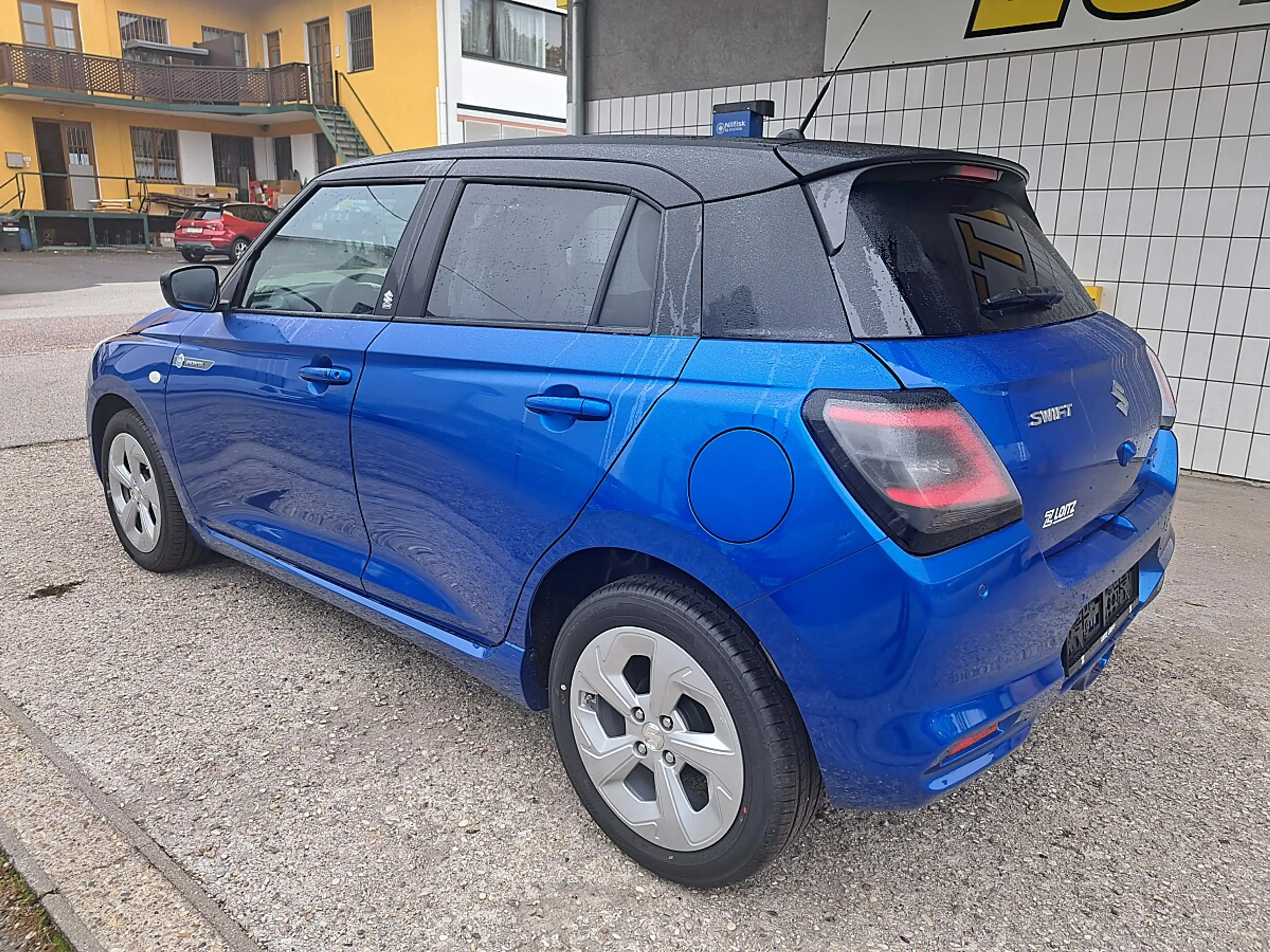 Suzuki Swift 1,2 Hybrid Allgrip Shine — photo 7
