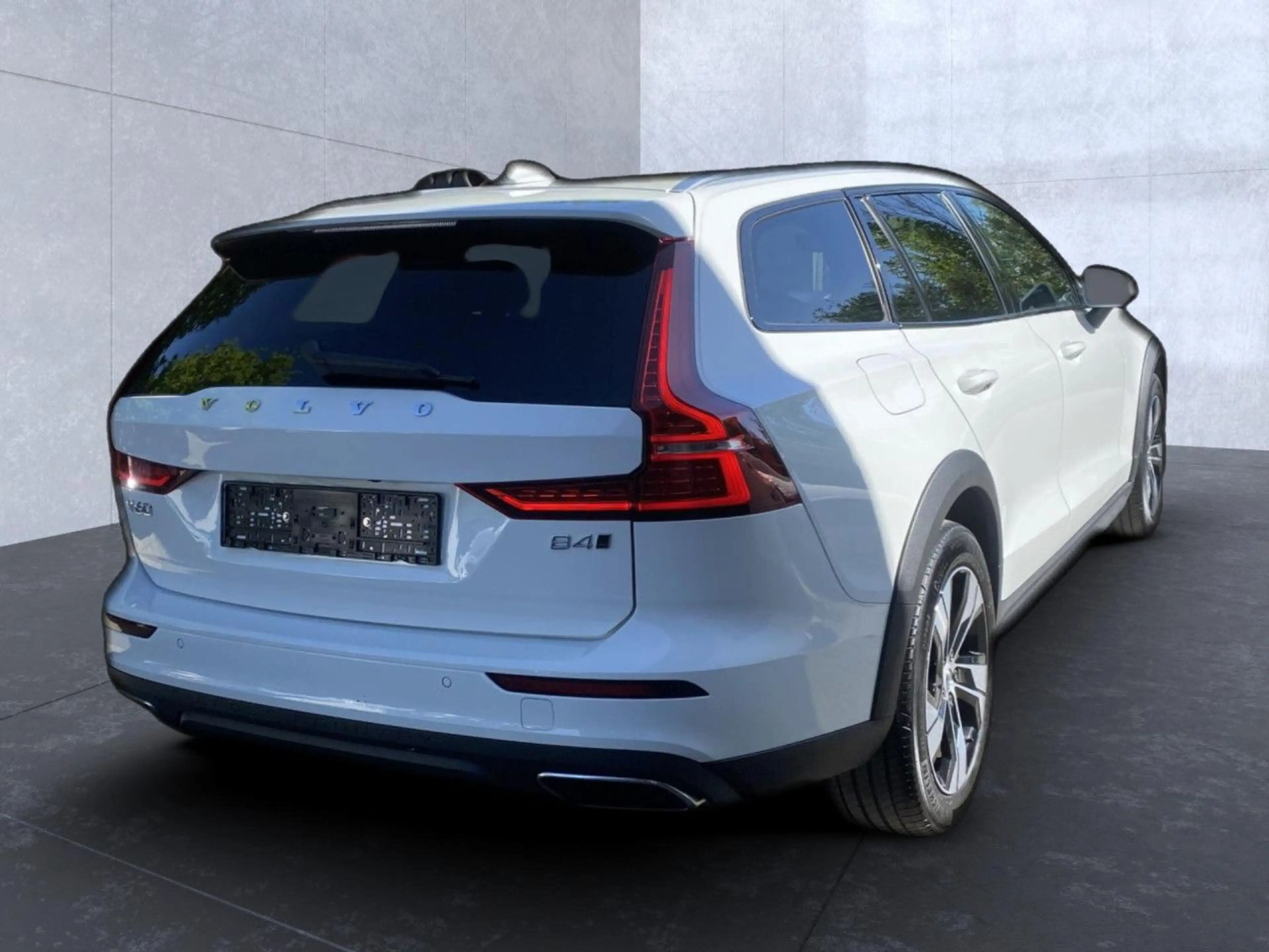 Volvo V60 Cross Country V60 CC Pro AWD Bluetooth Navi LED Vollleder Klima — photo 4