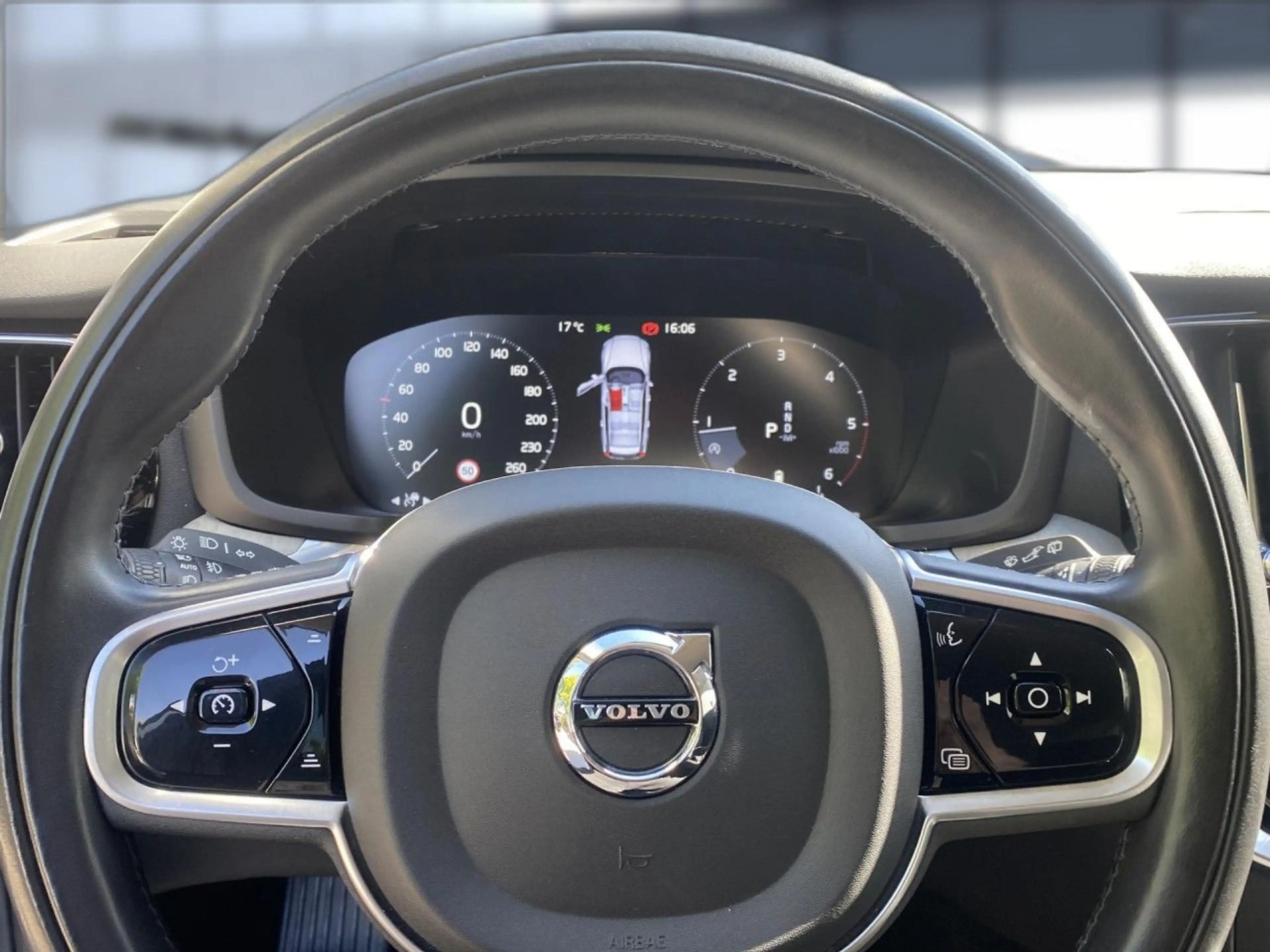 Volvo V60 Cross Country V60 CC Pro AWD Bluetooth Navi LED Vollleder Klima — photo 14