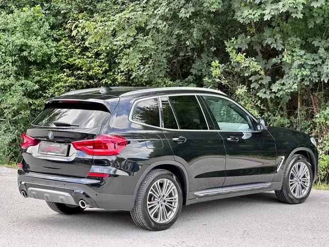 BMW X3 view 5