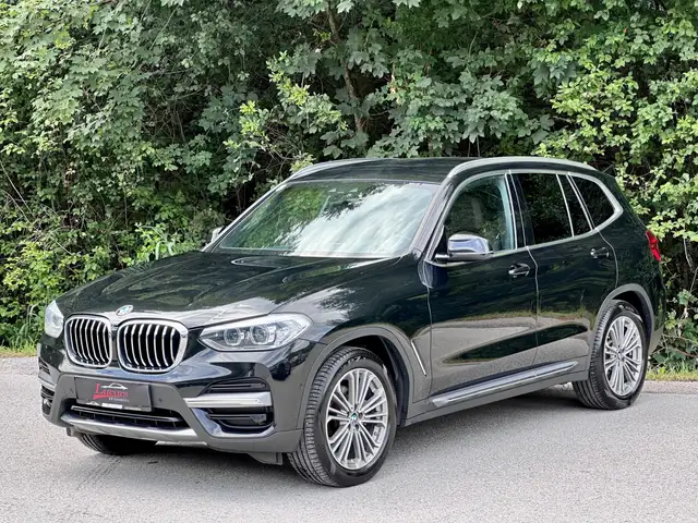 BMW X3 view 4