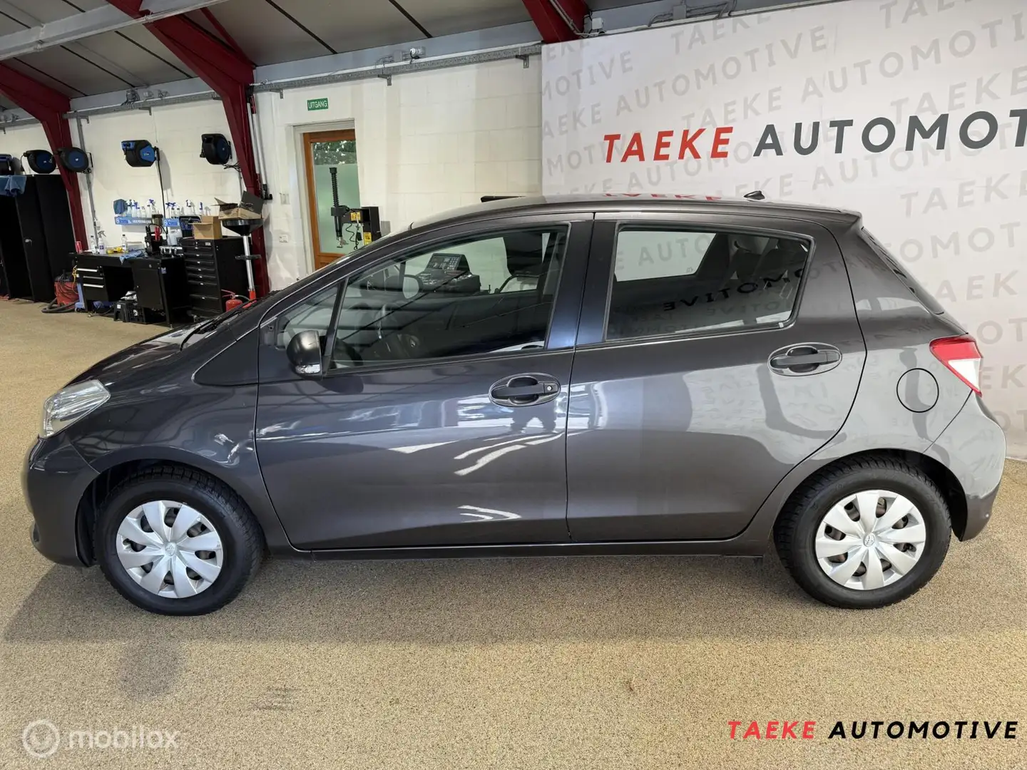 Toyota Yaris 1.0 VVT-i Comfort Airco/Nap Gris - 2