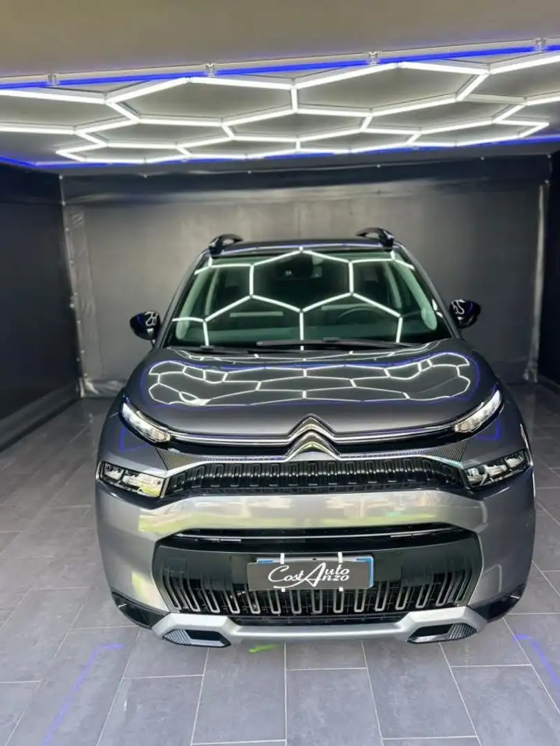 Citroen C3 Aircross 1.5 bluehdi Shine Pack 120cv eat6 12/2021 Gris - 2