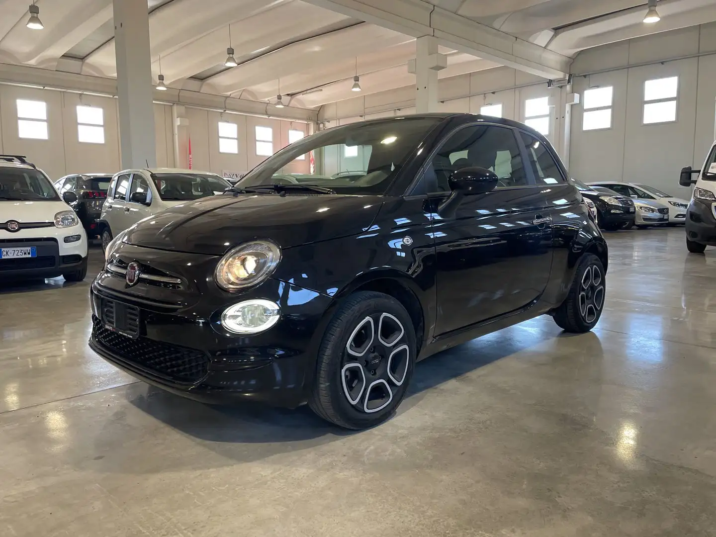 Fiat 500 1.0 Hybrid Connect Nero - 1