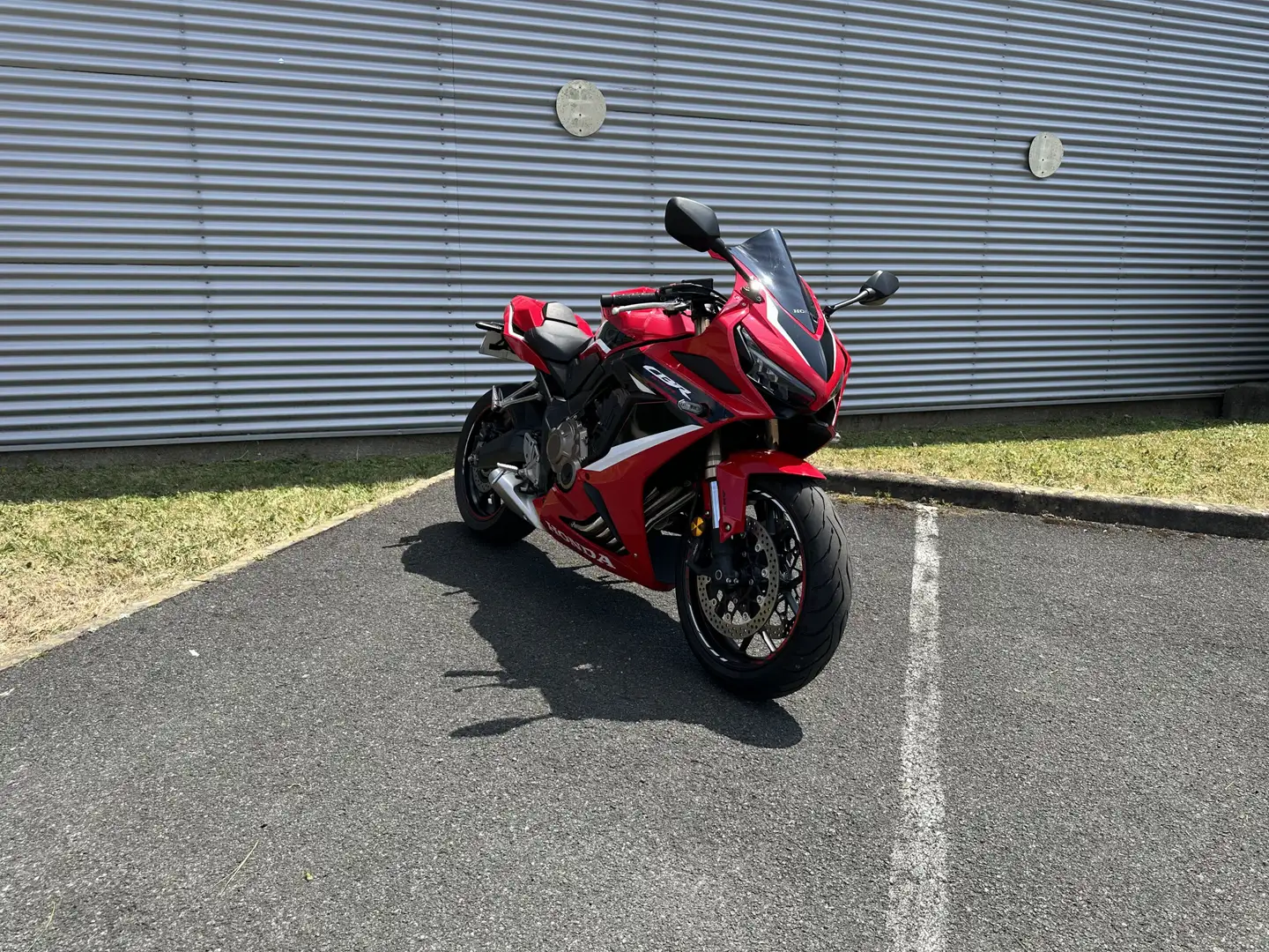 Honda CBR 650 Rouge - 2