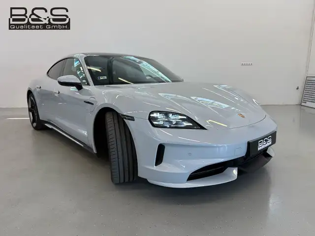 Porsche Taycan view 4