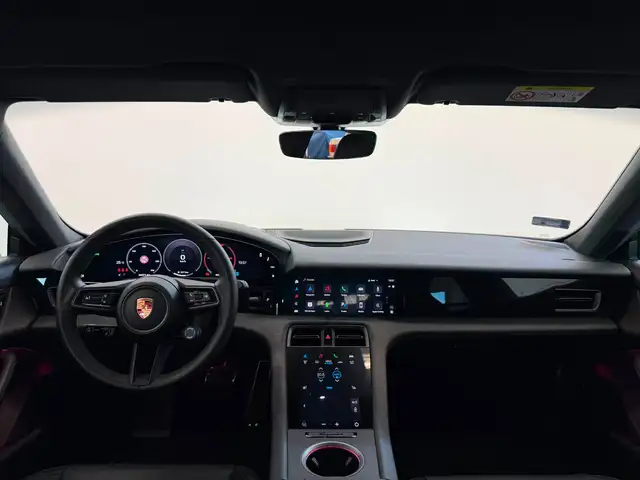 Porsche Taycan view 15