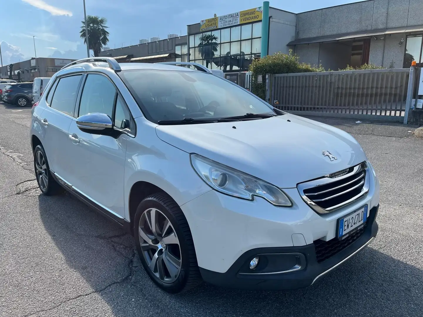 Peugeot 2008 1.6 e-HDi 92 CV Stop&Start Allure Bianco - 2