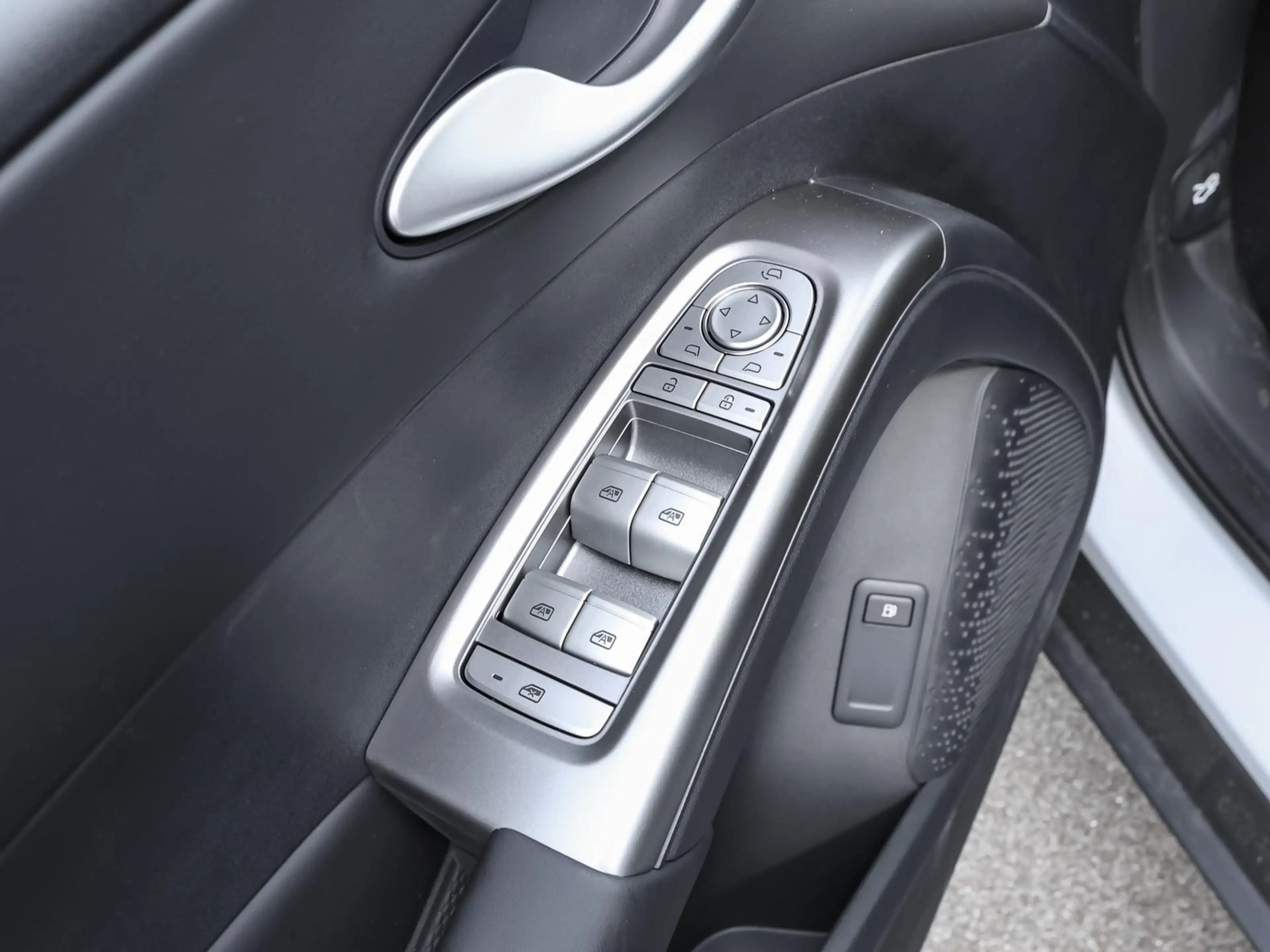 BYD Dolphin G DM-i Comfort NAVI SHZ PDC KLIMA SERVO — photo 9