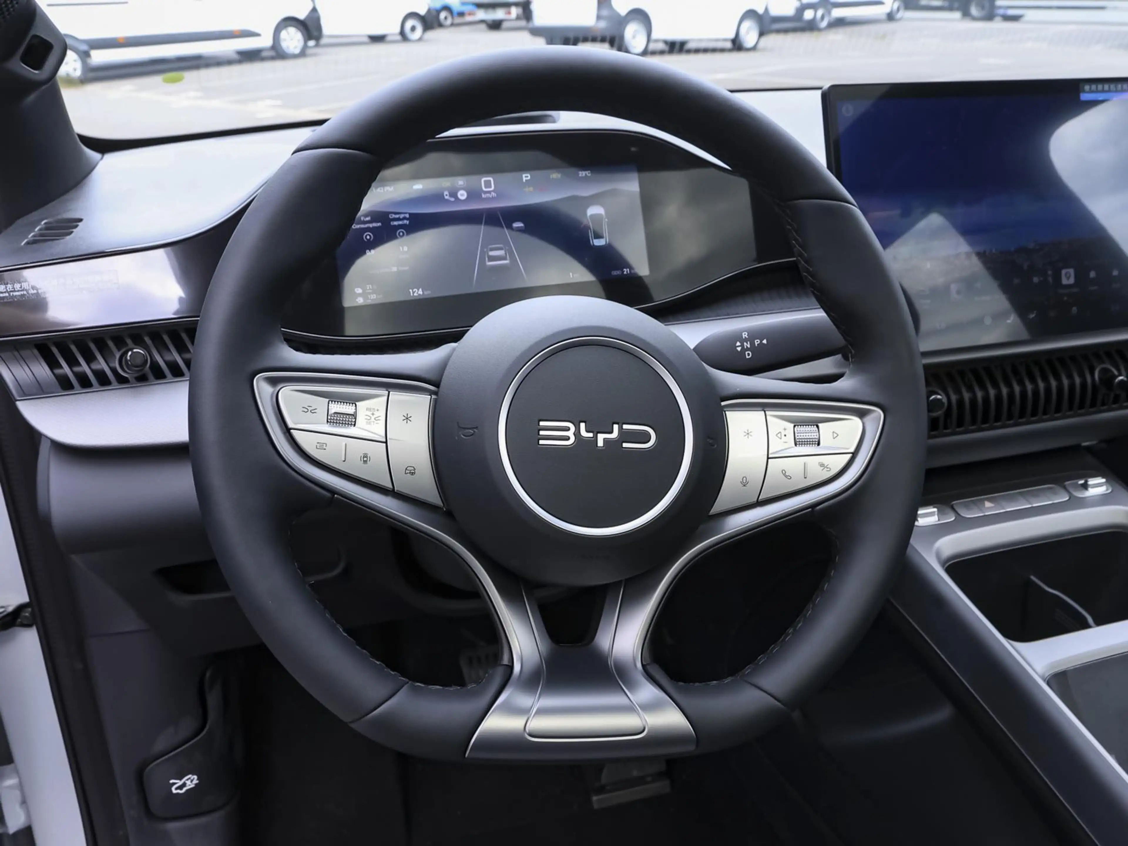 BYD Dolphin G DM-i Comfort NAVI SHZ PDC KLIMA SERVO — photo 11