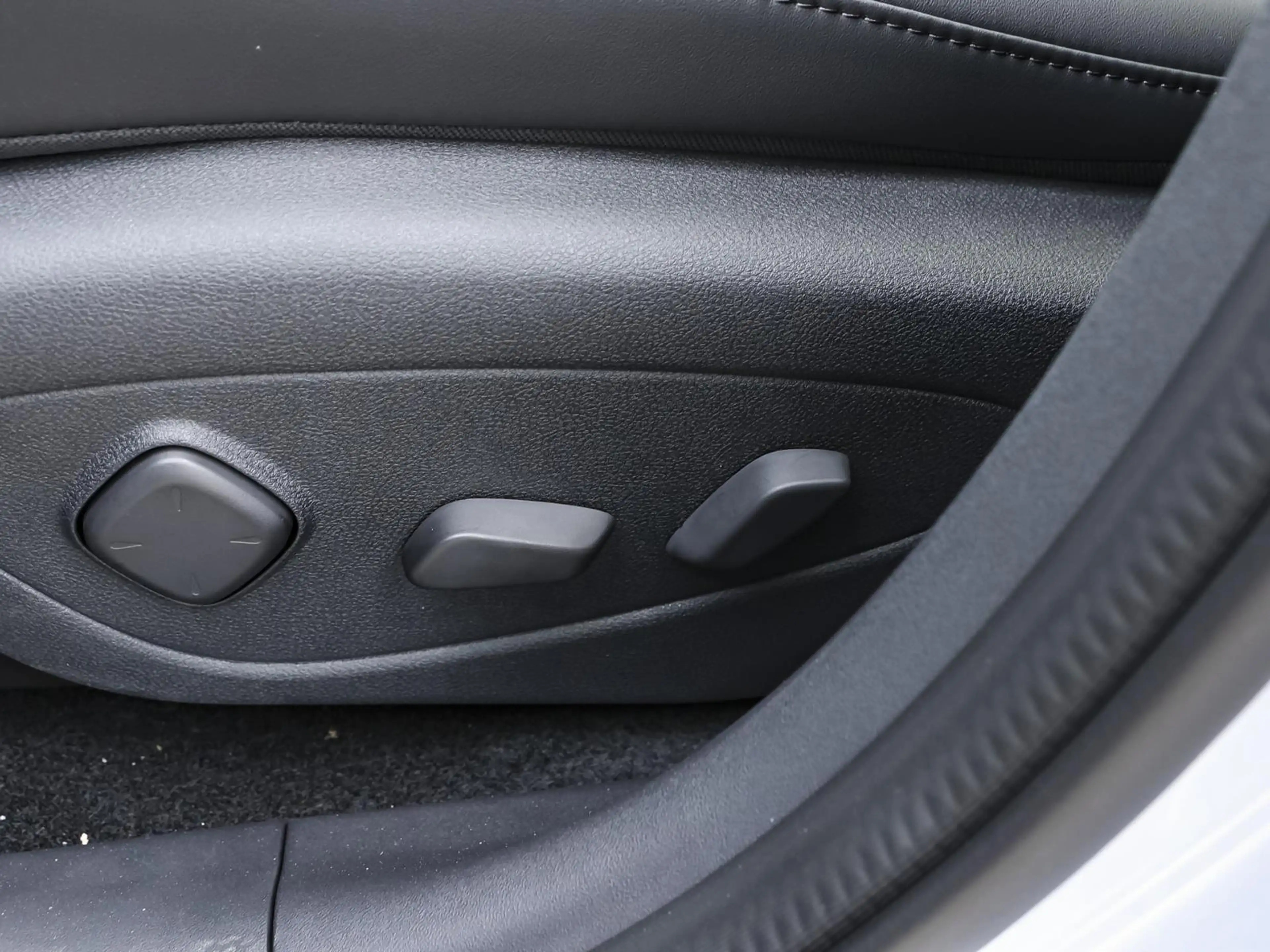 BYD Dolphin G DM-i Comfort NAVI SHZ PDC KLIMA SERVO — photo 10