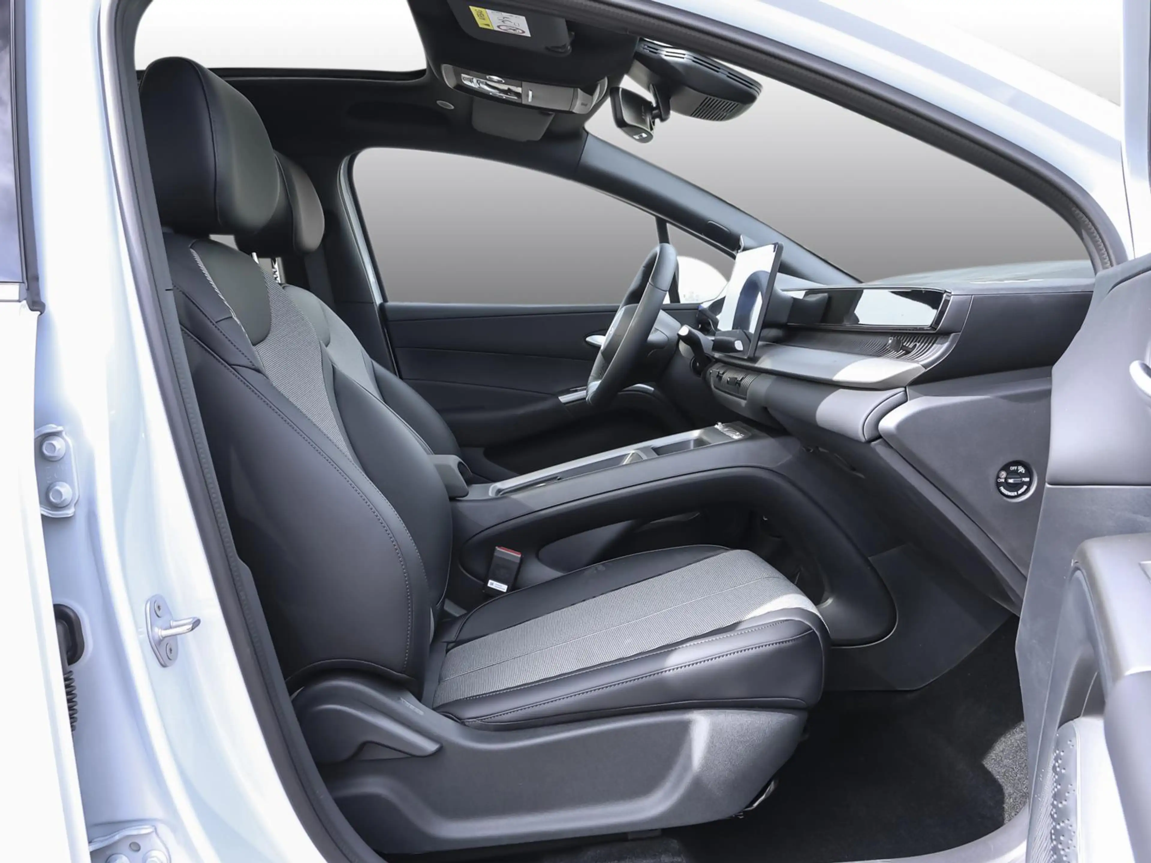 BYD Dolphin G DM-i Comfort NAVI SHZ PDC KLIMA SERVO — photo 3