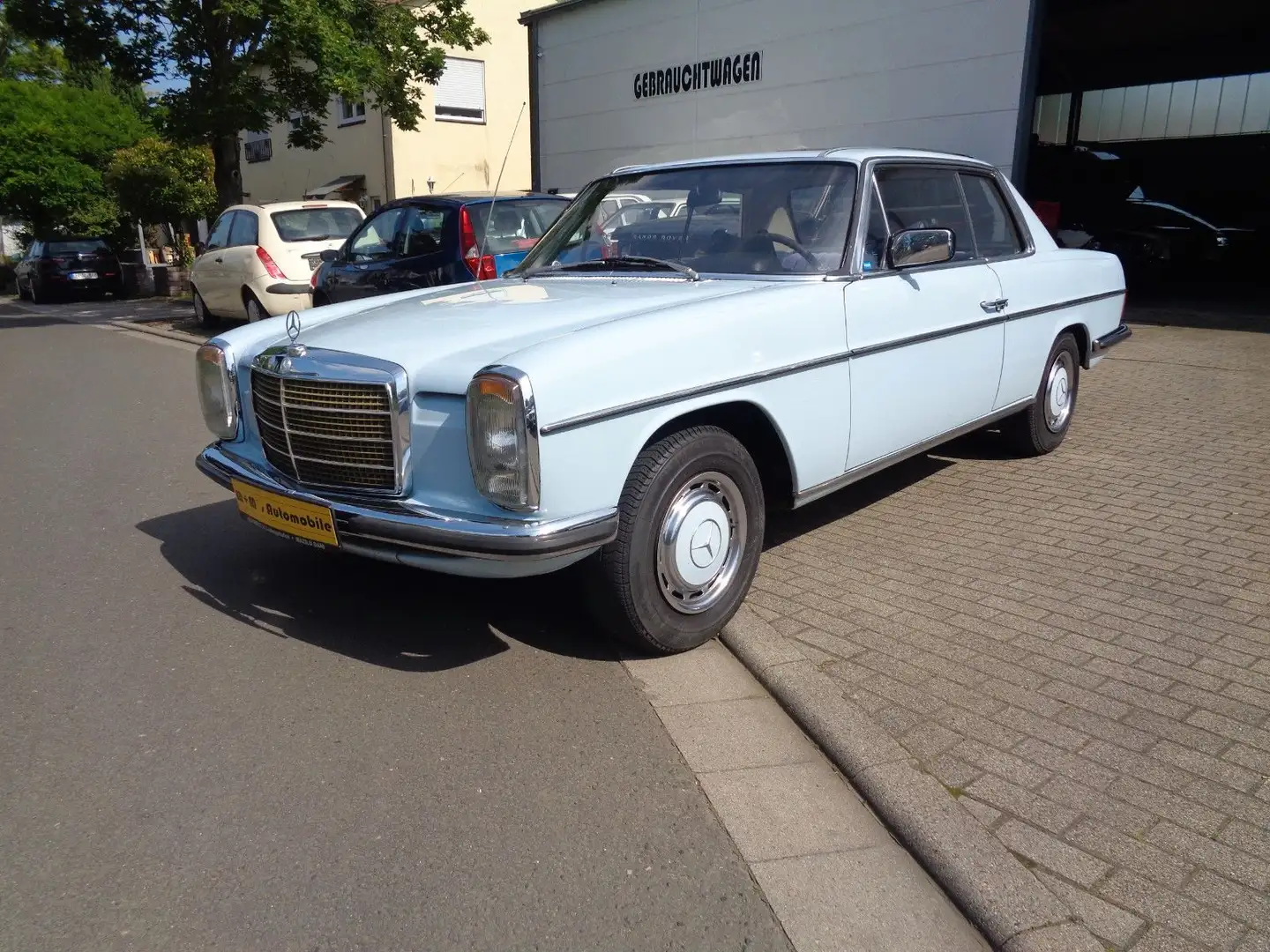Mercedes-Benz CE 280 W114 Automatik Servol. TÜV H-Gutachten Синій - 1