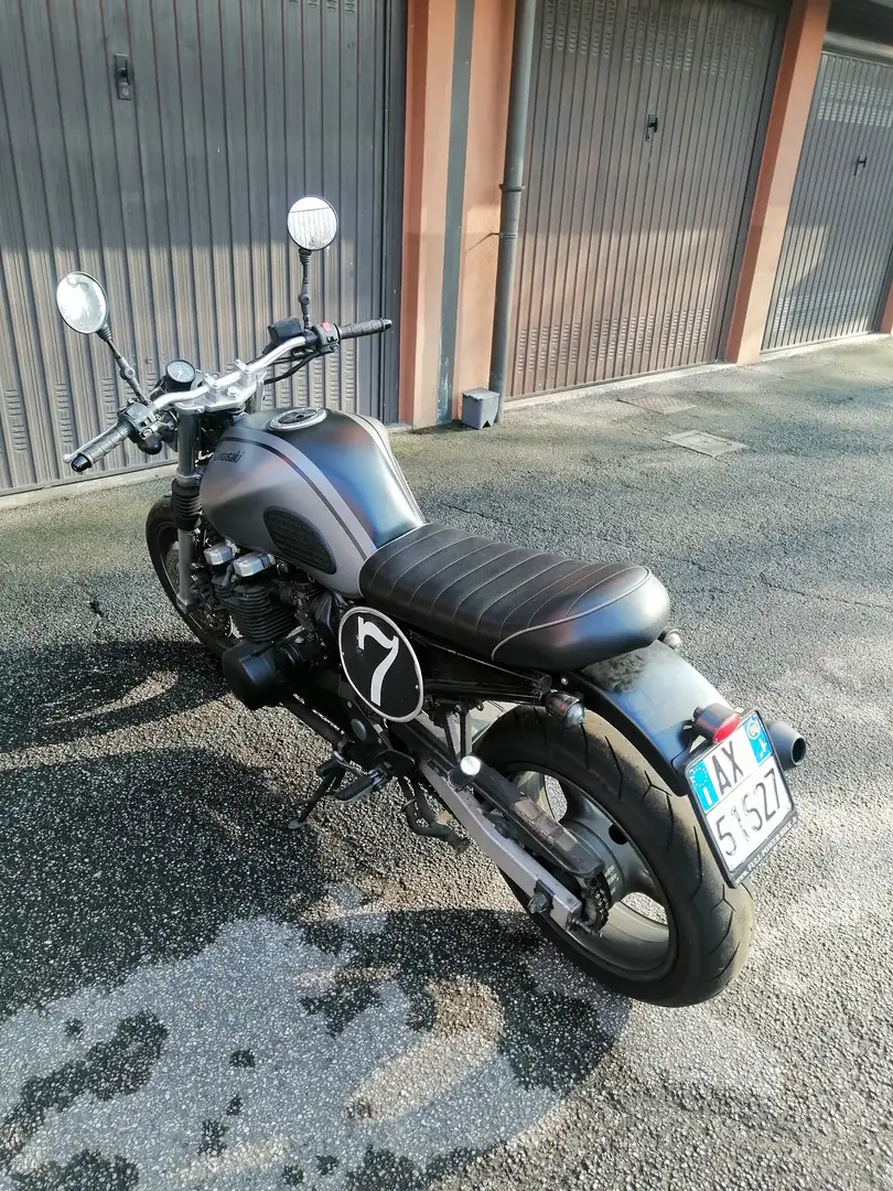 Kawasaki ZR - 7 Special Gris - 2
