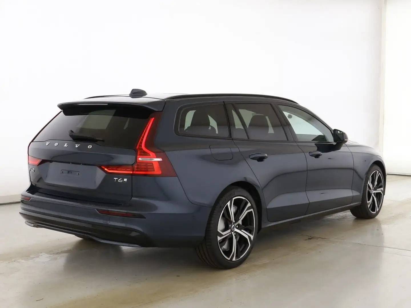 Volvo V60 Plus Dark T6 PHEV AWD !!360°+PANO+AHK+H&K!!! Bleu - 2